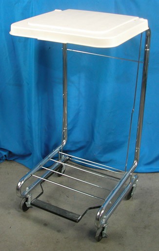 picture of heavy-duty hamper stand with foot pedal