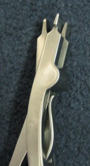 picture of 3-prong cast spreader 9 in
