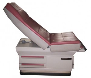 picture of midmark 405  power exam table
