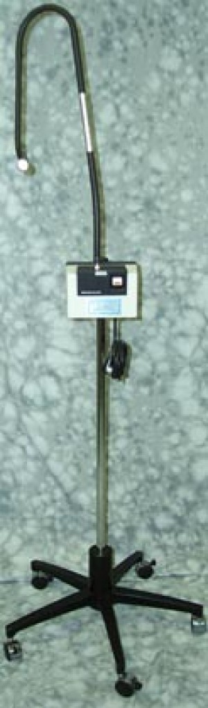 WELCH ALLYN  48830 GOOSENECK LAMP W/ WITH FLOOR STAND